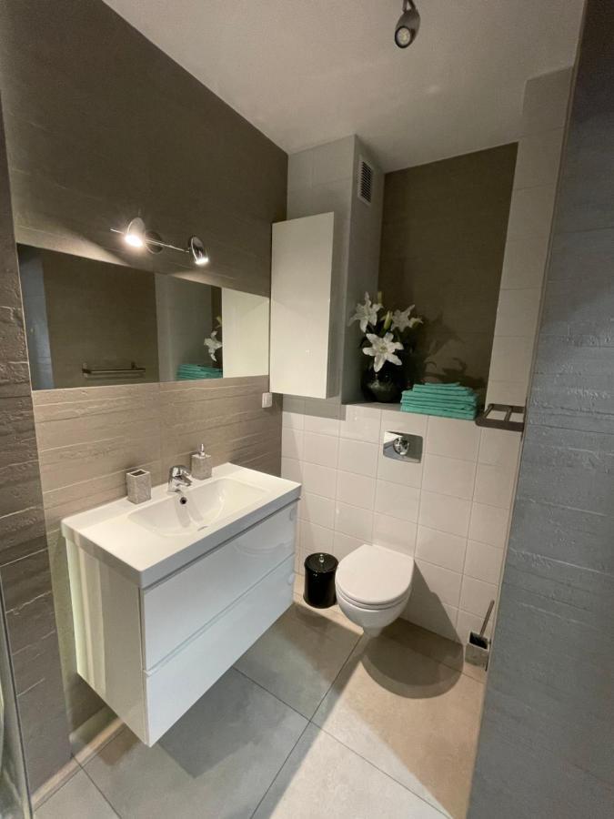 Comfort Apartment Pawia Street - Free Parking !!! كراكوفيا المظهر الخارجي الصورة